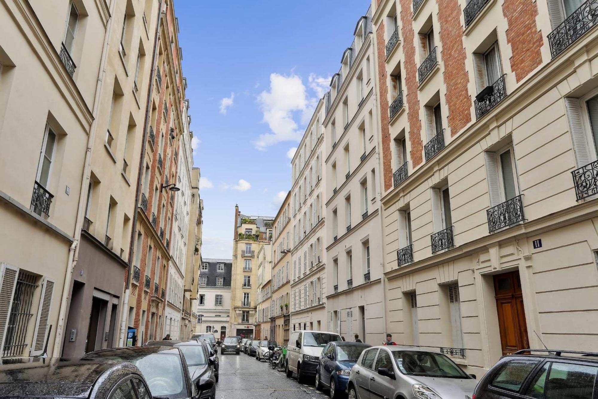 Les Invalides & Eiffel Tower - 1br - Cityapartmentstay Appartamento *
