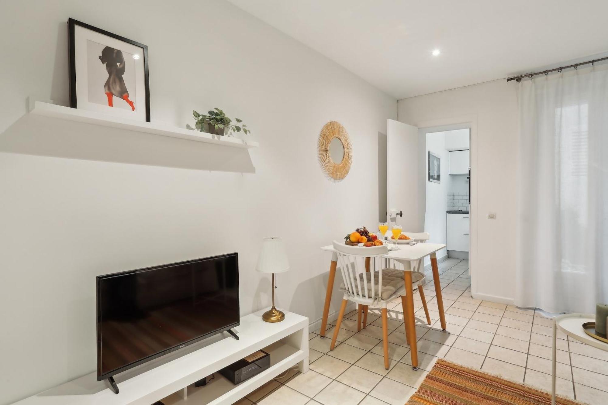 Les Invalides & Eiffel Tower - 1br - Cityapartmentstay Appartamento Parigi